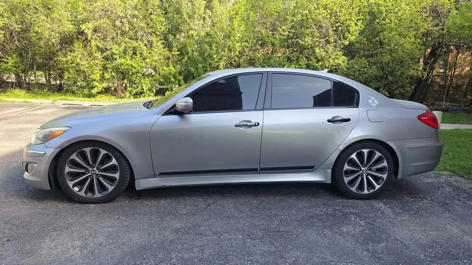 2012 Hyundai Genesis - Image 2 of 6