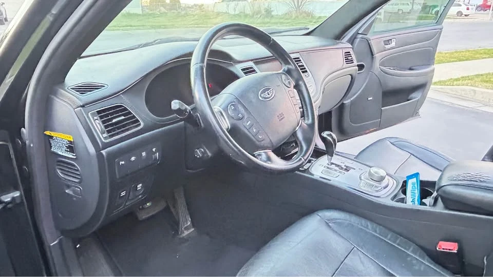 2012 Hyundai Genesis - Image 10 of 10