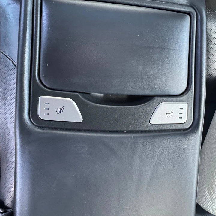 2012 Hyundai Genesis - Image 23 of 31