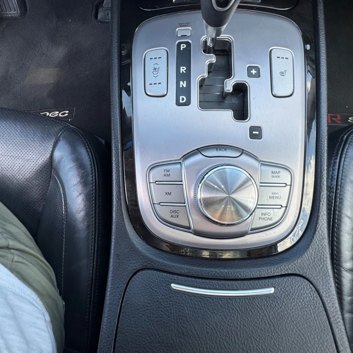 2012 Hyundai Genesis - Image 28 of 31