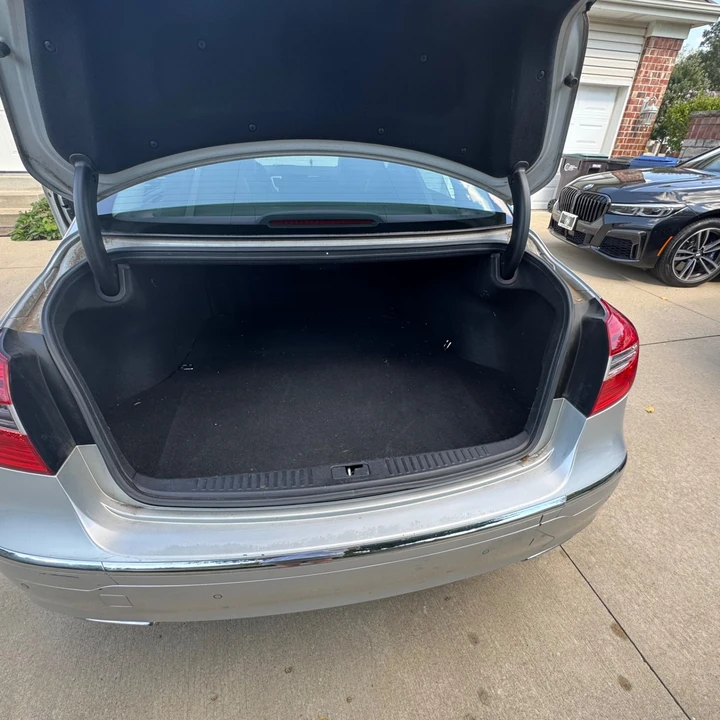 2012 Hyundai Genesis - Image 22 of 31