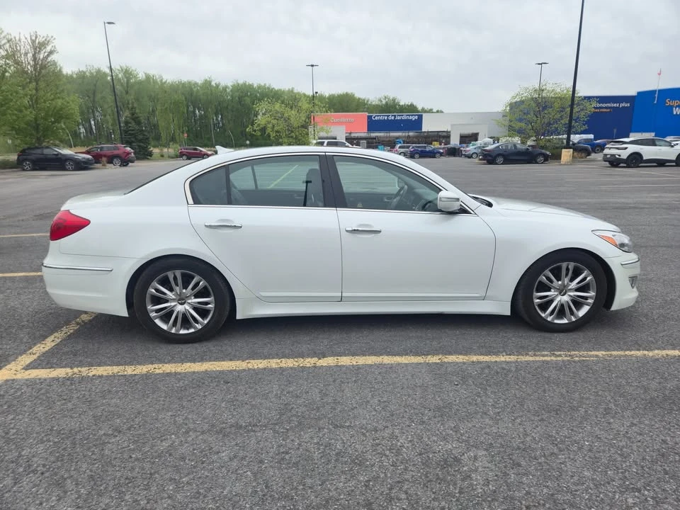 2012 Hyundai Genesis - Image 3 of 10