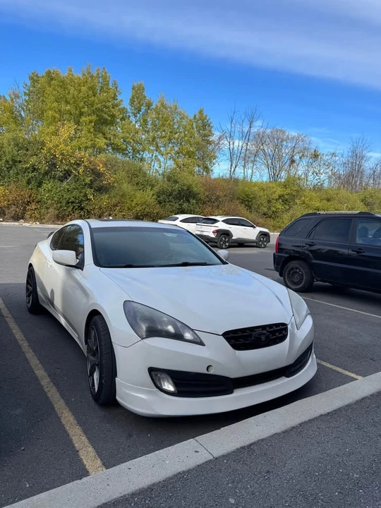 2012 Hyundai Genesis Coupe - Image 3 of 4