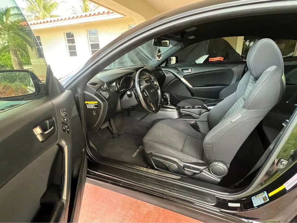 2012 Hyundai Genesis Coupe - Image 4 of 7