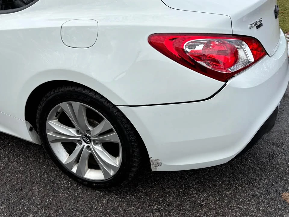 2012 Hyundai Genesis Coupe - Image 3 of 3