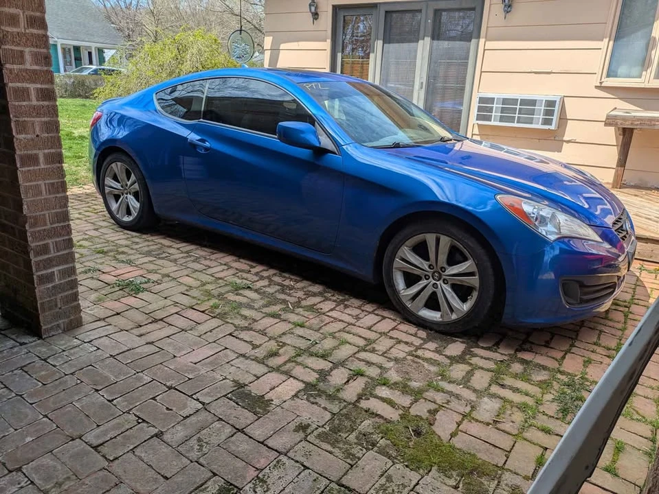 2012 Hyundai Genesis Coupe - Image 4 of 8