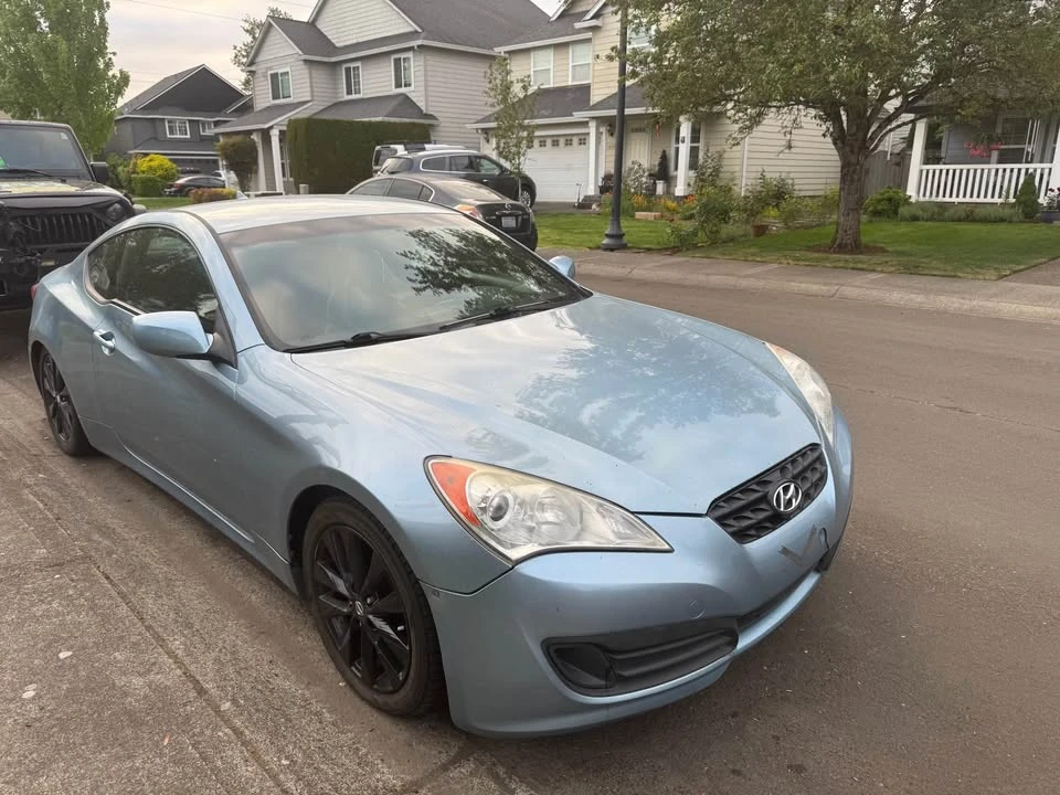 2012 Hyundai Genesis Coupe - Image 3 of 12