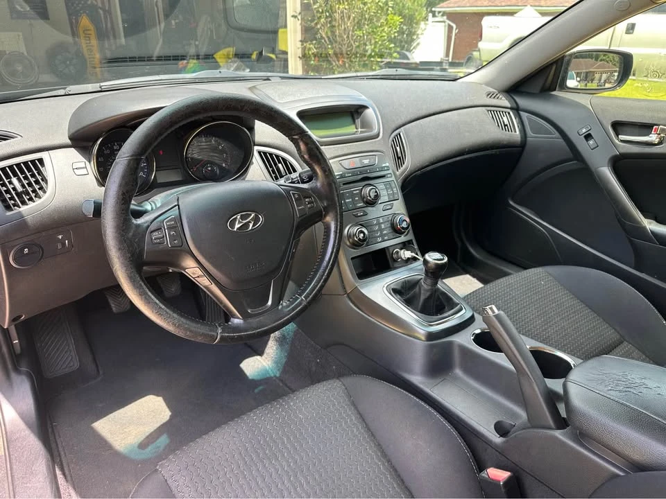 2012 Hyundai Genesis Coupe - Image 6 of 14