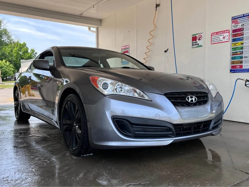 2012 Hyundai Genesis Coupe - Image 2 of 8