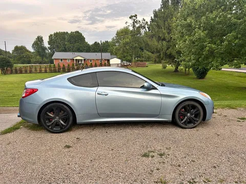 2012 Hyundai Genesis Coupe 2.0T