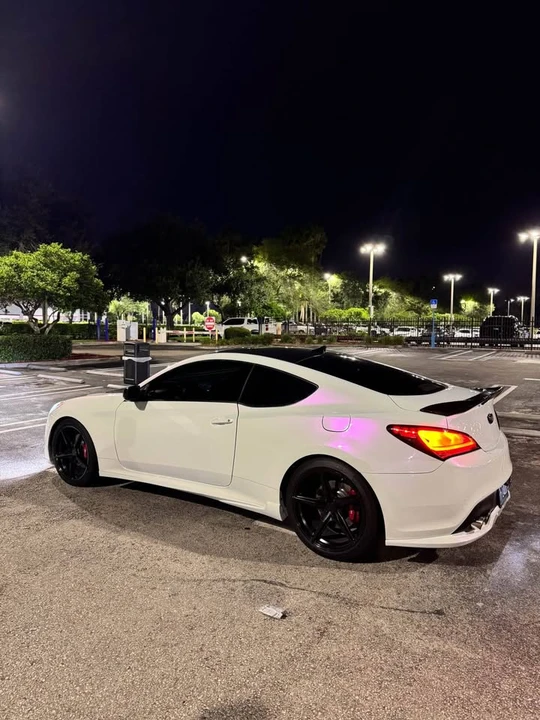 2012 Hyundai Genesis Coupe - Image 7 of 9