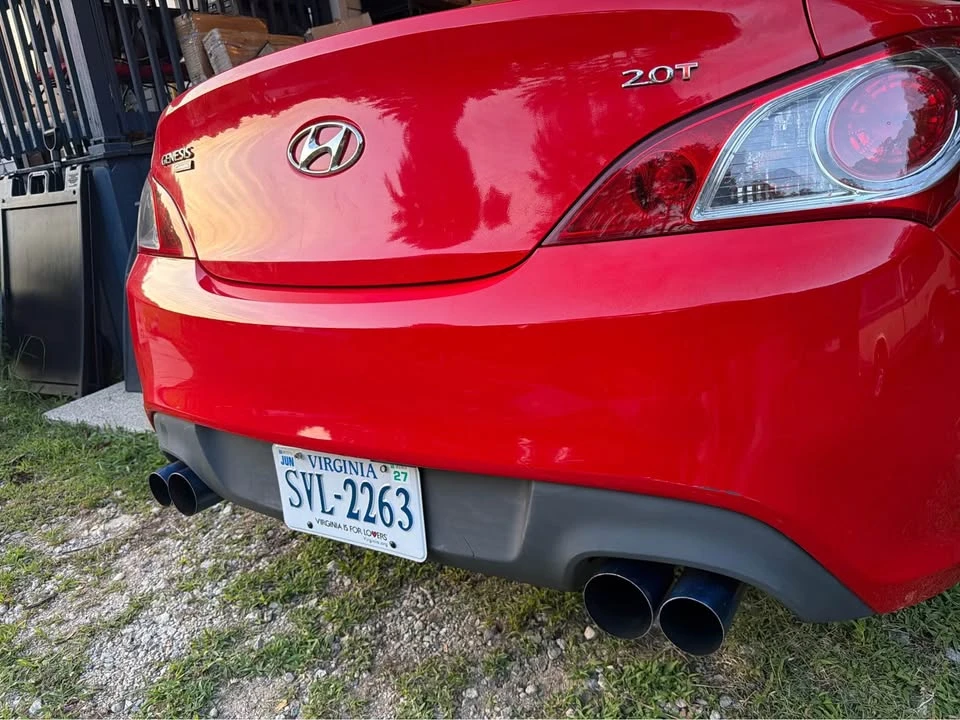 2012 Hyundai Genesis Coupe - Image 9 of 15