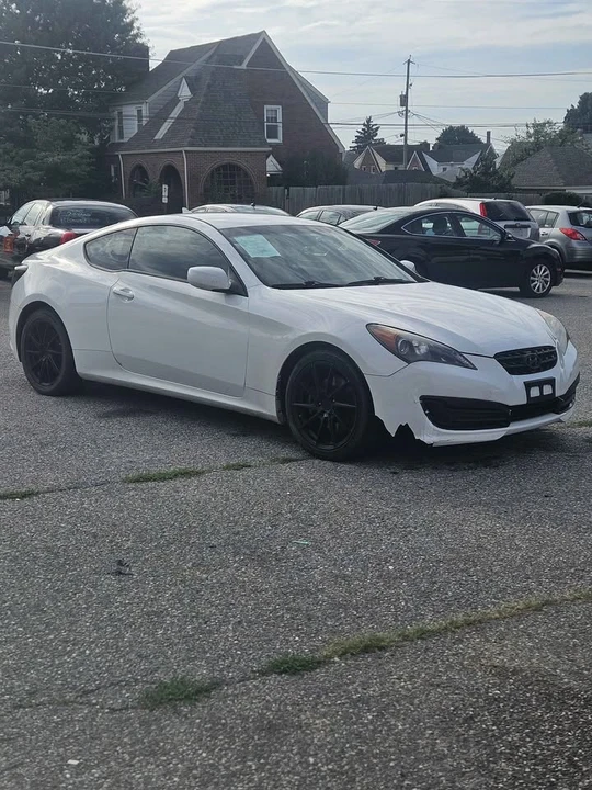 2012 Hyundai Genesis Coupe - Image 3 of 3