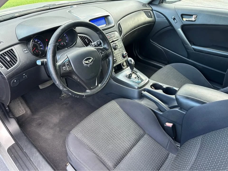 2012 Hyundai Genesis Coupe - Image 4 of 8