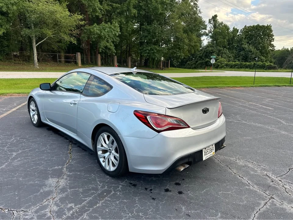 2012 Hyundai Genesis Coupe - Image 2 of 8
