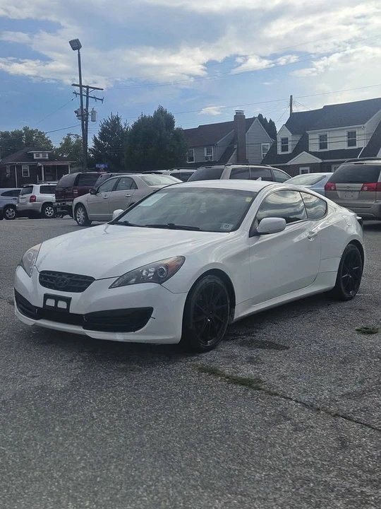 2012 Hyundai Genesis Coupe - Image 2 of 3