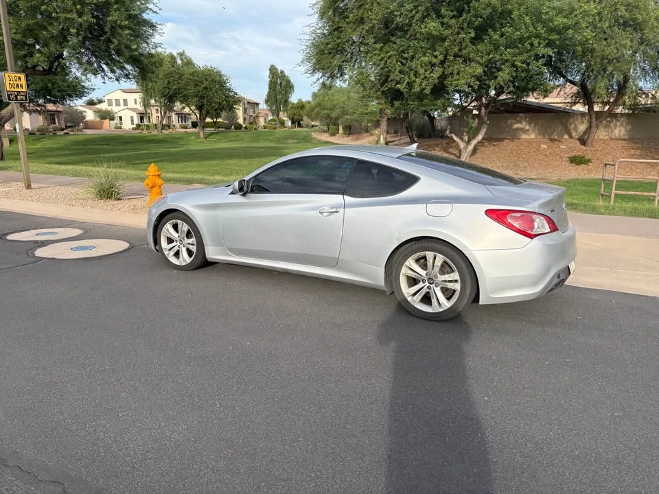 2012 Hyundai Genesis Coupe - Image 4 of 6