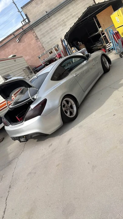 2012 Hyundai Genesis Coupe - Image 4 of 8