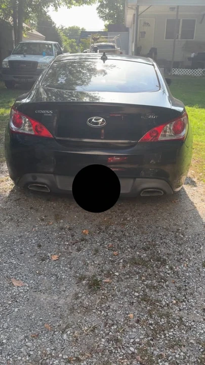 2012 Hyundai Genesis Coupe - Image 9 of 12