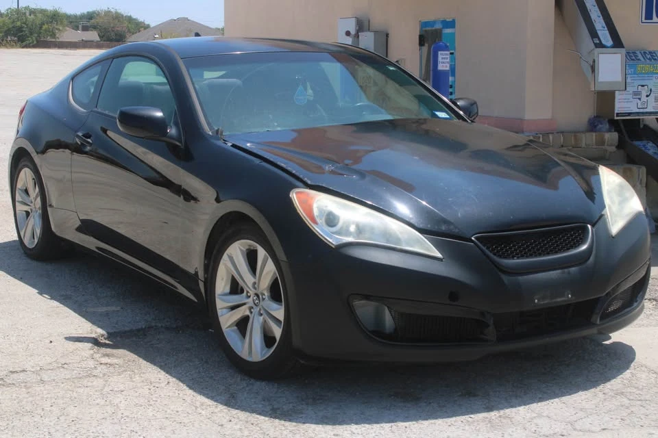 2012 Hyundai Genesis Coupe - Image 2 of 10
