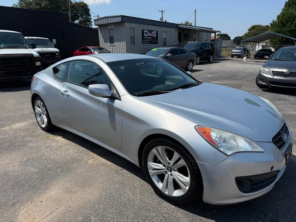 2012 Hyundai Genesis Coupe - Image 3 of 8