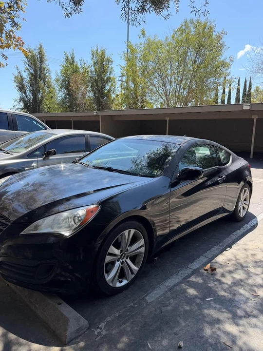 2012 Hyundai Genesis Coupe - Image 3 of 8