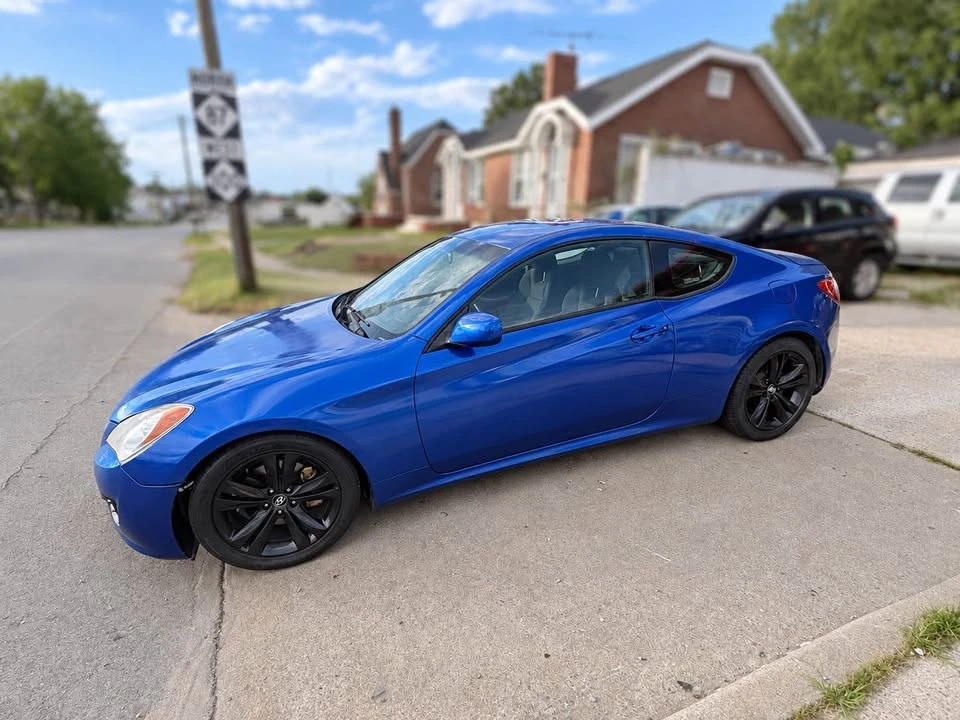 2012 Hyundai Genesis Coupe - Image 3 of 11