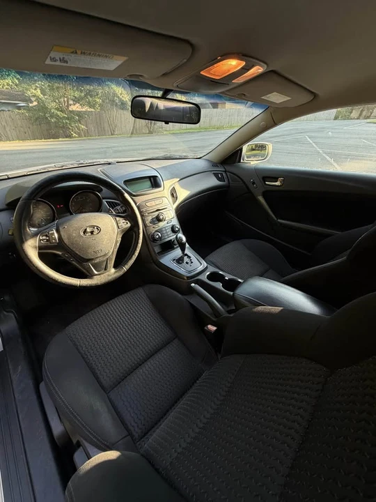 2012 Hyundai Genesis Coupe - Image 7 of 14