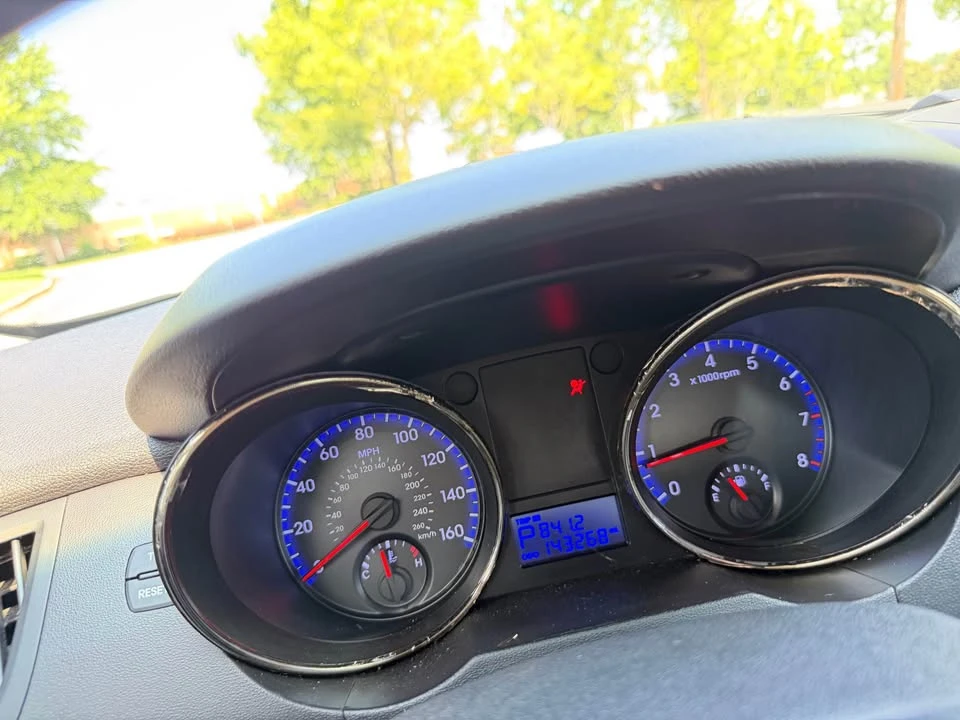 2012 Hyundai Genesis Coupe - Image 12 of 17