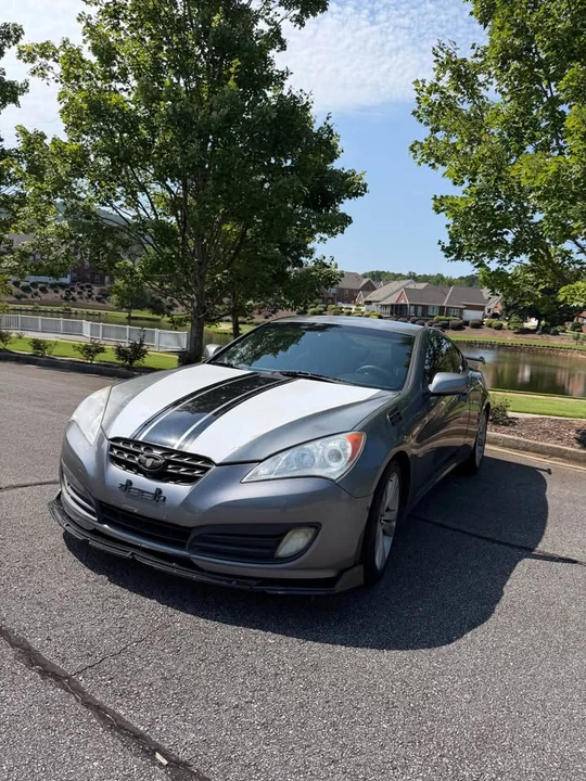 2012 Hyundai Genesis Coupe - Image 11 of 17
