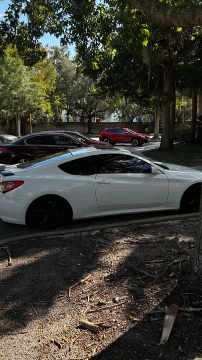 2012 Hyundai Genesis Coupe - Image 4 of 7