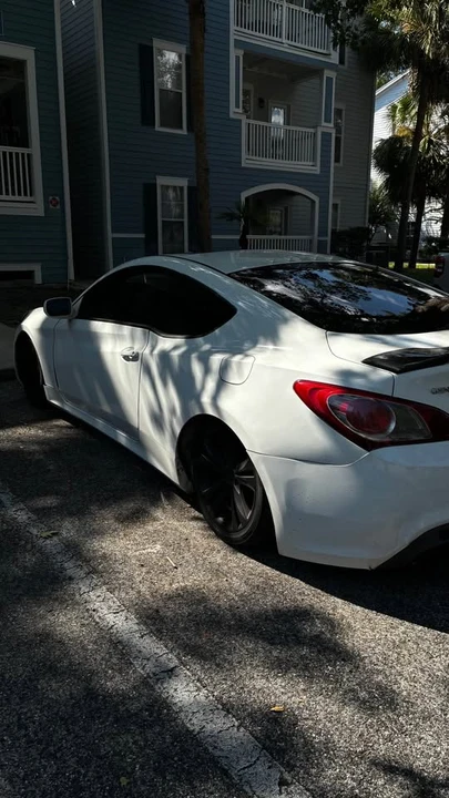 2012 Hyundai Genesis Coupe - Image 2 of 7