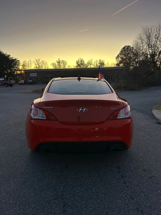 2012 Hyundai Genesis Coupe - Image 18 of 19