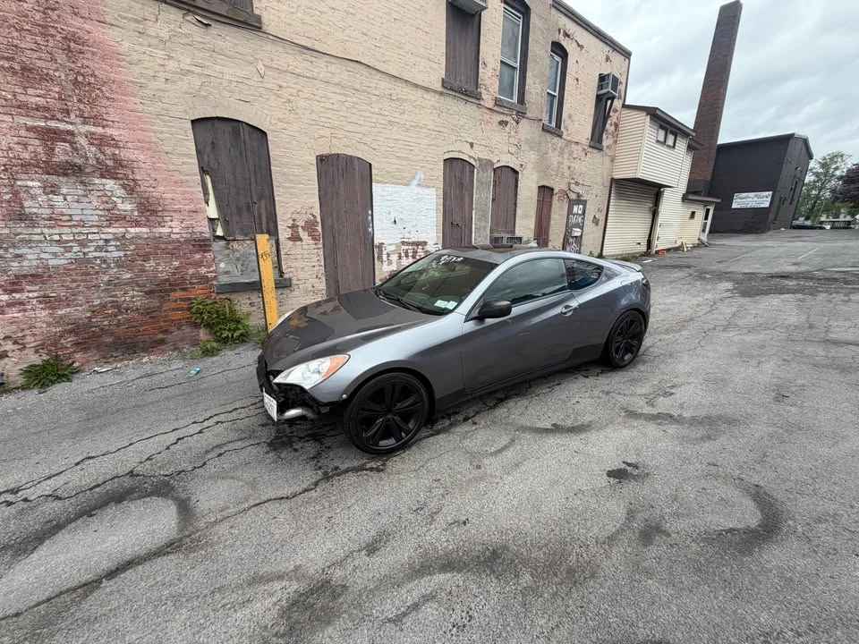 2012 Hyundai Genesis Coupe - Image 7 of 8