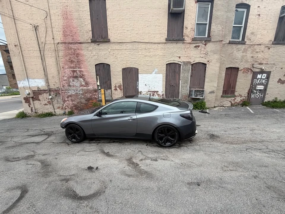 2012 Hyundai Genesis Coupe - Image 6 of 8