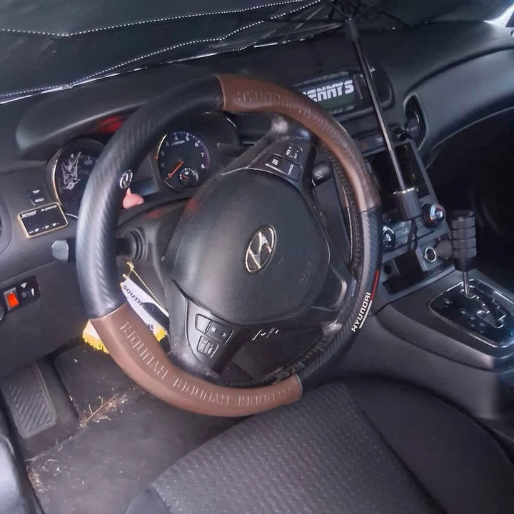 2012 Hyundai Genesis Coupe - Image 9 of 10