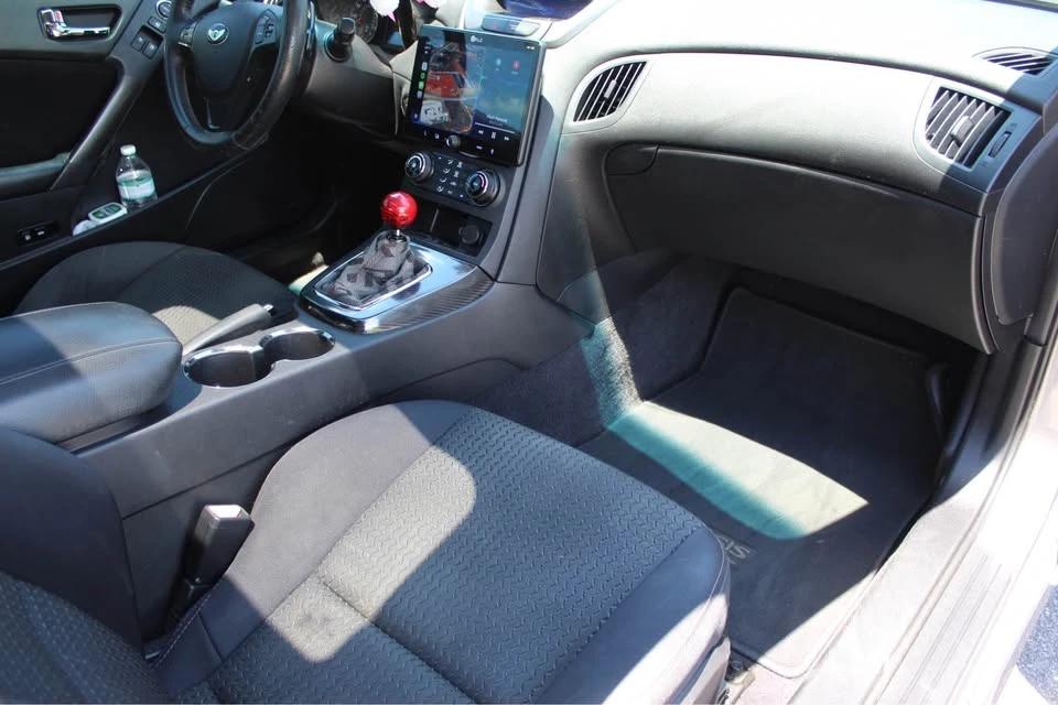 2012 Hyundai Genesis Coupe - Image 12 of 15