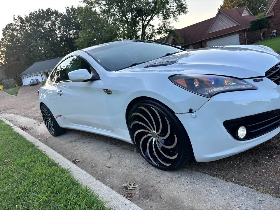 2012 Hyundai Genesis Coupe - Image 3 of 7