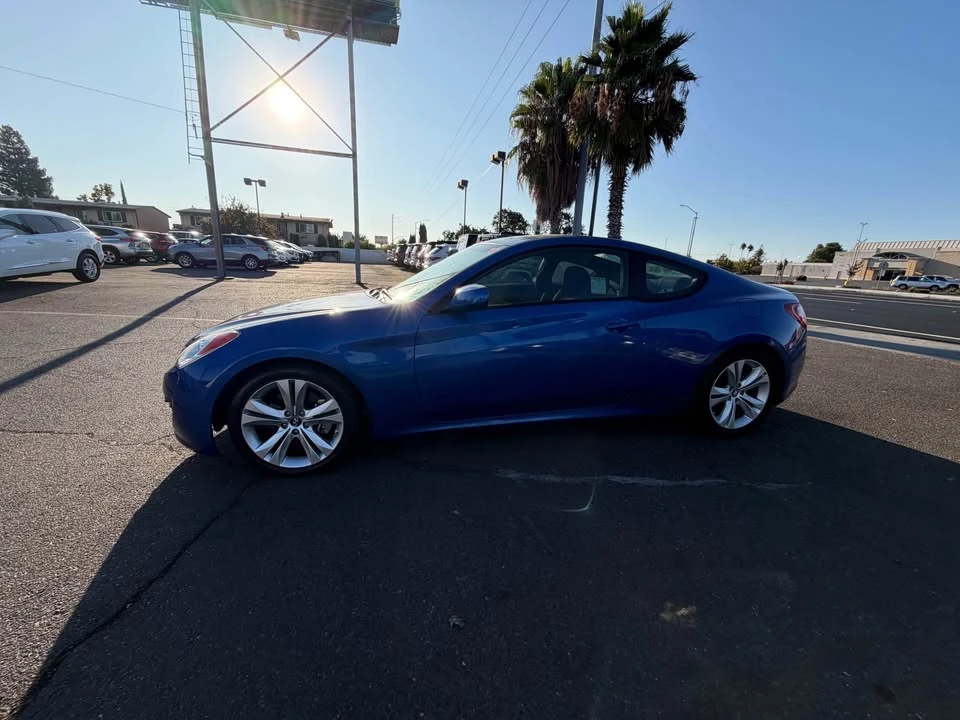 2012 Hyundai Genesis Coupe - Image 6 of 16