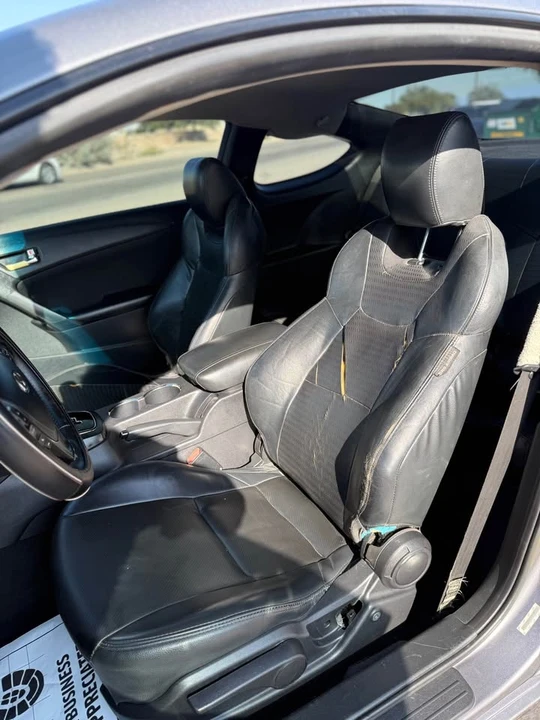 2012 Hyundai Genesis Coupe - Image 8 of 9
