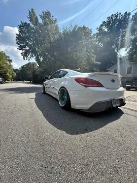 2012 Hyundai Genesis Coupe 2.0T Premium