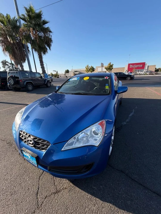 2012 Hyundai Genesis Coupe - Image 8 of 16