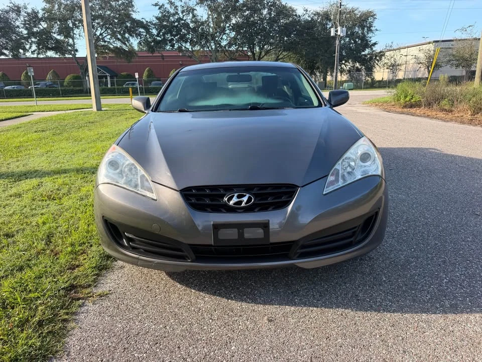 2012 Hyundai Genesis Coupe - Image 2 of 10