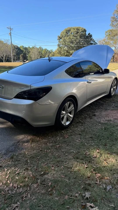 2012 Hyundai Genesis Coupe - Image 11 of 20
