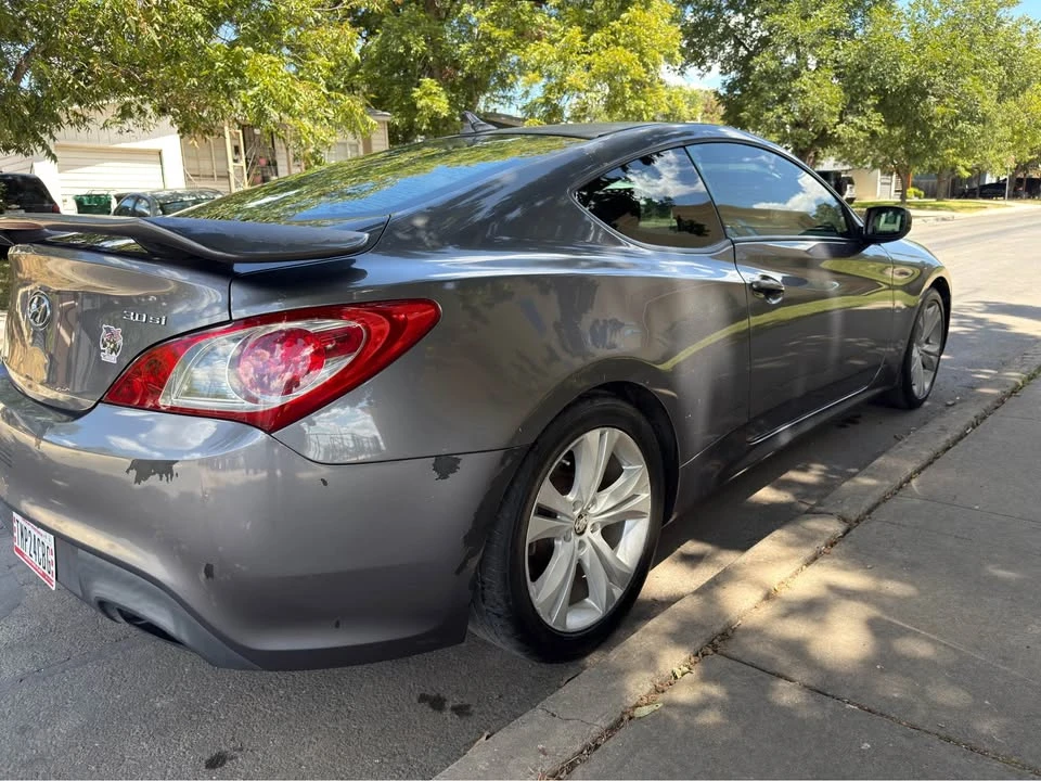2012 Hyundai Genesis Coupe - Image 3 of 9