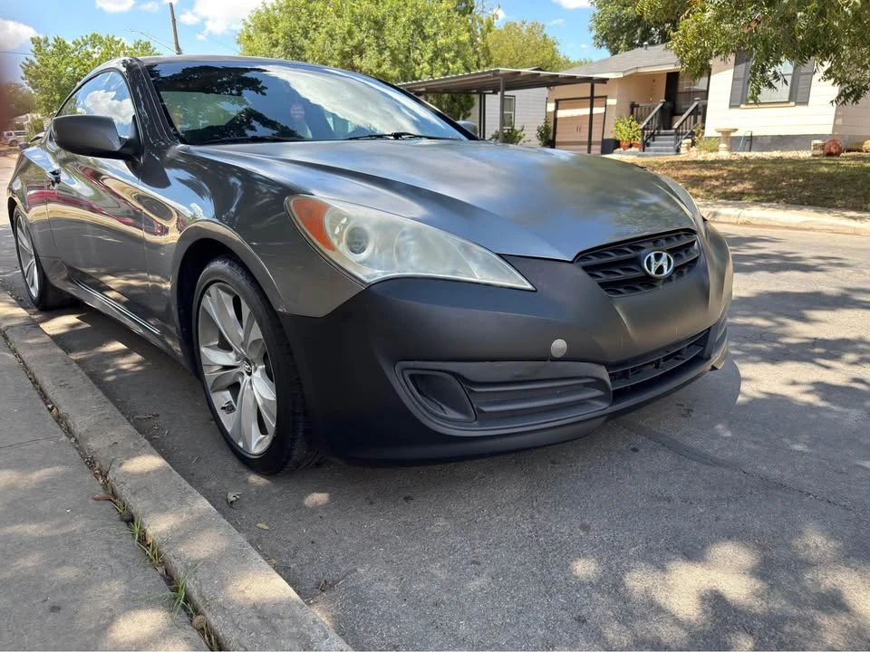 2012 Hyundai Genesis Coupe - Image 2 of 9