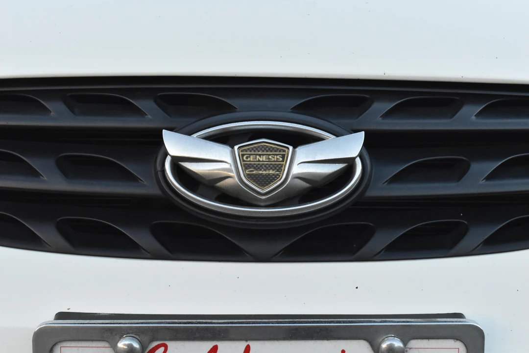 2012 Hyundai Genesis Coupe - Image 26 of 30