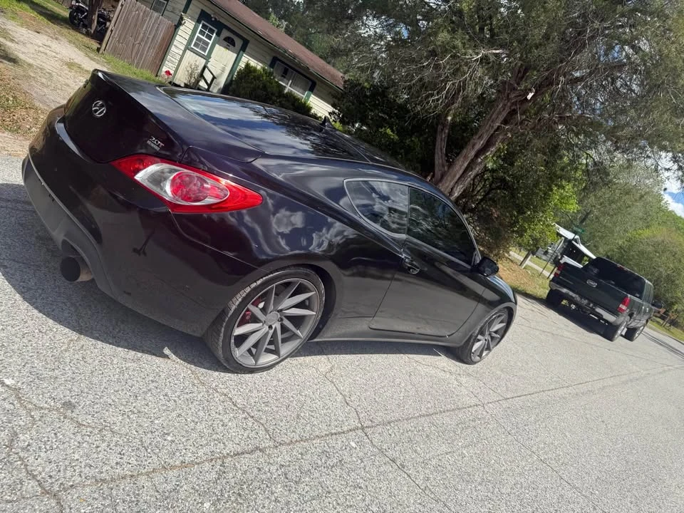 2012 Hyundai Genesis Coupe - Image 11 of 13