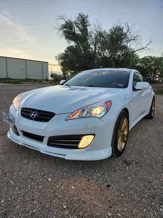 2012 Hyundai Genesis Coupe - Image 3 of 12