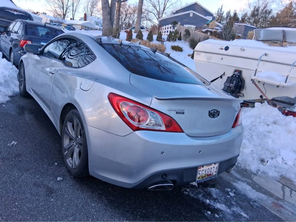 2012 Hyundai Genesis Coupe - Image 8 of 9